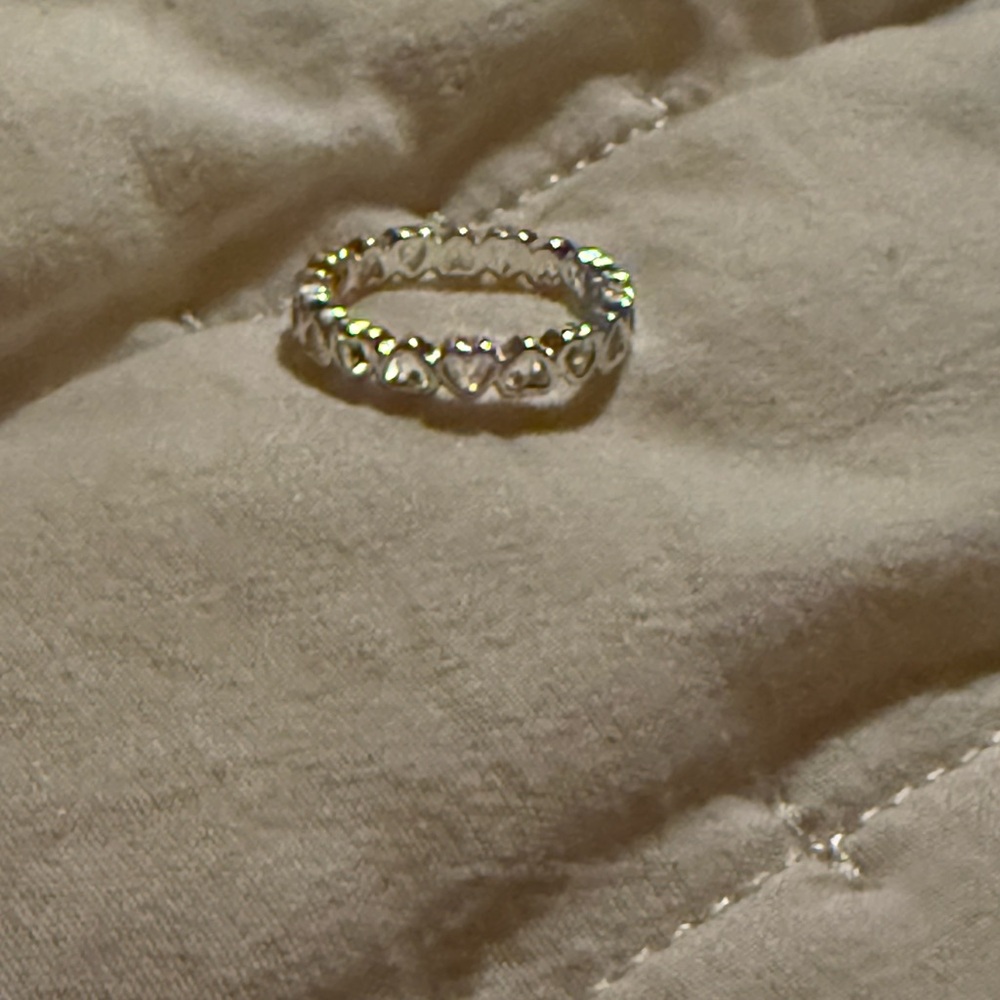 Elegant Silver Heart Ring